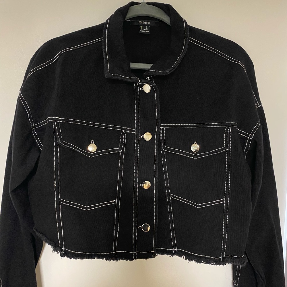 Cropped Black Constrast-Stitch Jacket